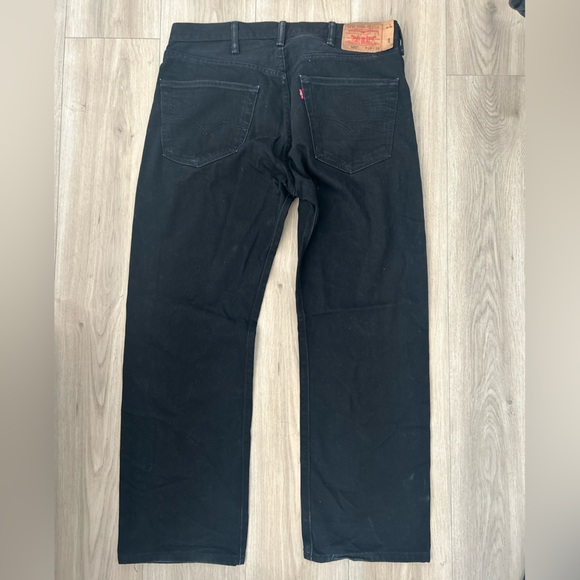 LEVIS JEANS - Picture 2 of 3